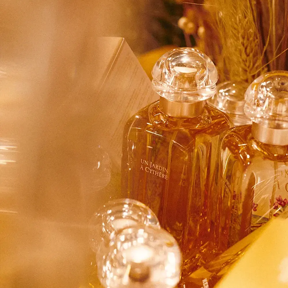 香水(女性用) Hermes eau de parfum 100ml H24 Eau de parfum - 1.69 fl.oz | Hermès USA