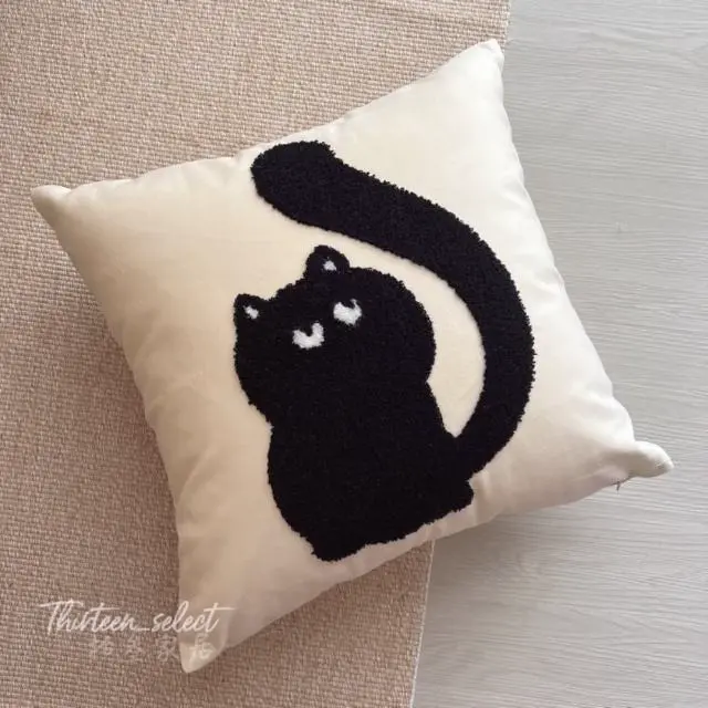 【THiRTEEN 拾參家居】貓咪立體刺繡抱枕貓奴必備 抱枕套 靠墊腰靠 沙發靠枕#貓咪刺繡抱枕 - 45x45cm - 不含枕芯-貓咪刺繡抱枕 - 45x45cm - 不含枕芯