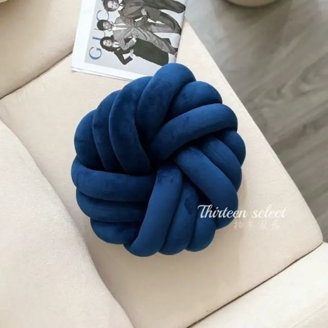 【THiRTEEN 拾參家居】北歐麻花捲毛線抱枕枕頭 靠枕 枕 交換禮物#普魯士藍-普魯士藍