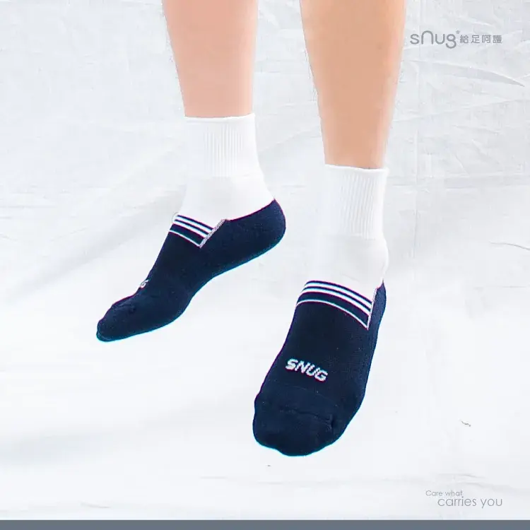 【sNug】動能氣墊運動襪-白筒藏青#25-27-25-27