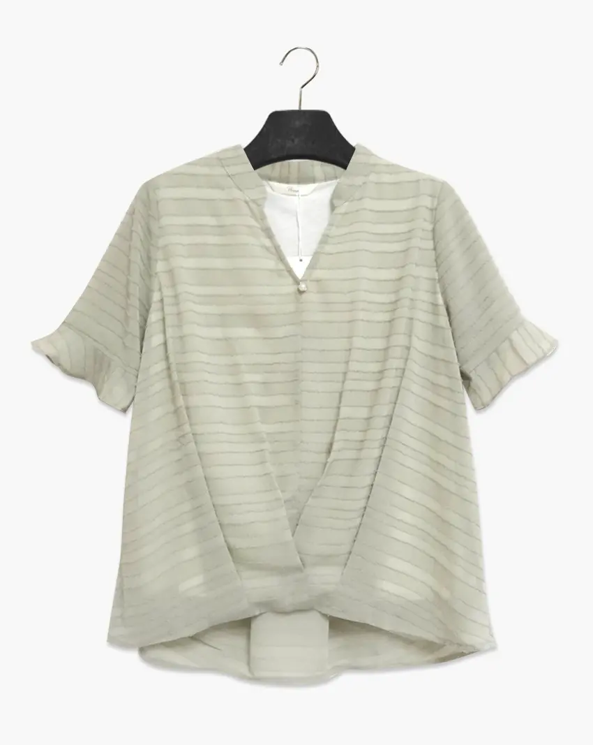 【POONE】 條紋紋路V領短袖上衣-綠色