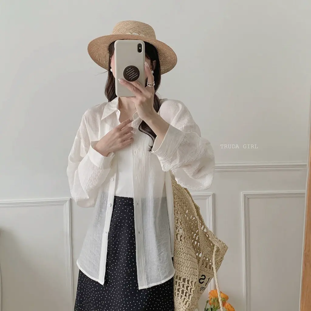 《杜達女孩》白茶月光涼感襯衫 微透膚後六扣開叉襯衫 防曬罩衫 涼感罩衫 長袖襯衫 雪紡襯衫 薄襯衫 女 雪紡罩衫 大尺碼#白茶月光-白茶月光